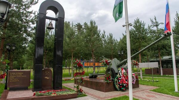 Памятник воинам, без вести пропавшим на фронтах Великой Отечественной войны в деревне Кузьминичи Калужской области