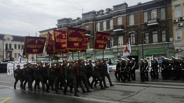 Военный парад во Владивостоке, посвященный годовщине Победы в Великой Отечественной войне