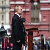 Президент РФ - верховный главнокомандующий вооруженными силами РФ Владимир Путин во время военного парада в ознаменование 75-летия Победы в Великой Отечественной войне 1941-1945 годов на Красной площади в Москве