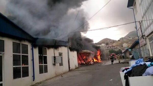 Пожар на автостанции в Махачкале