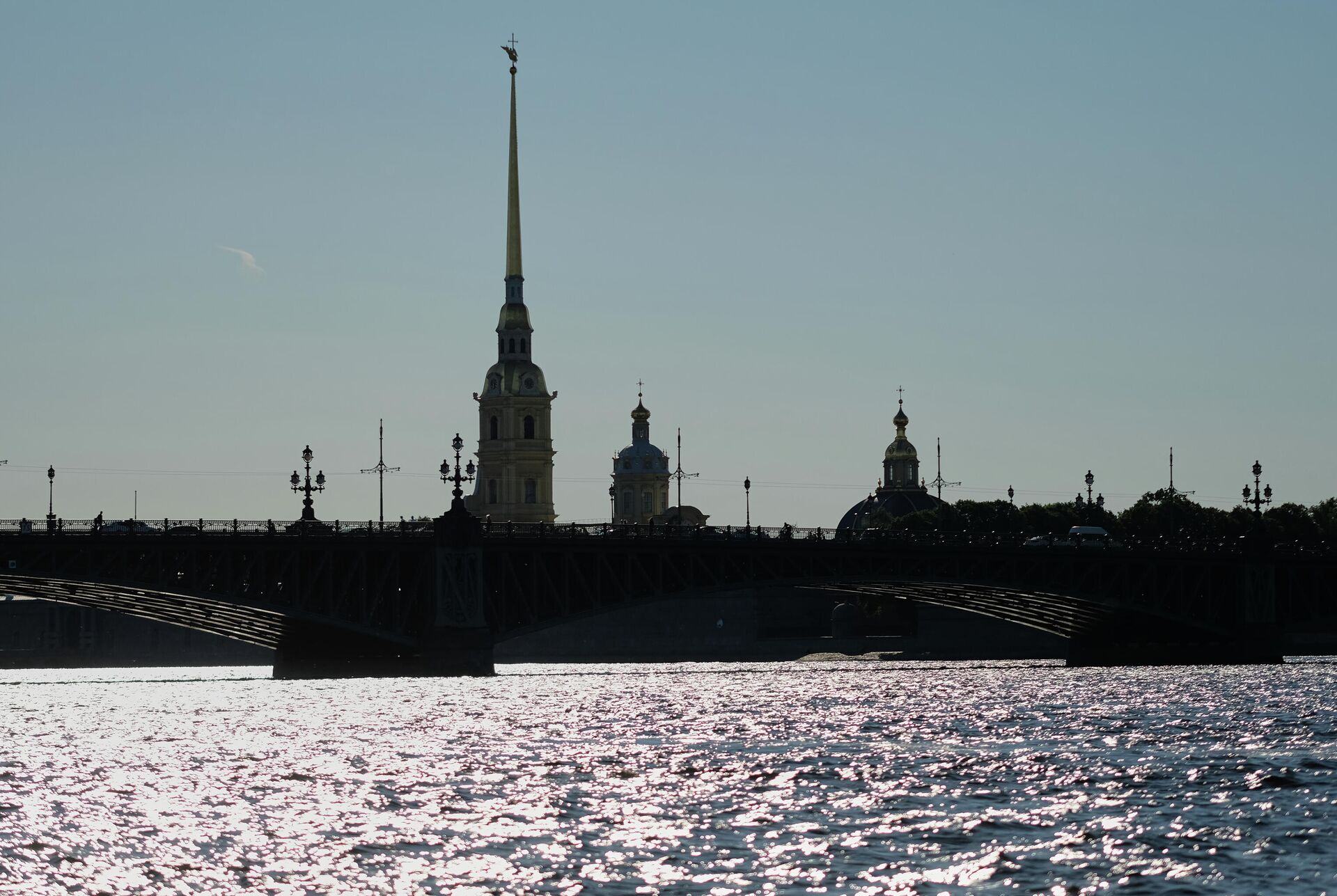 19 мая спб. Троицкий мост в Петербурге Петропавловская крепость.