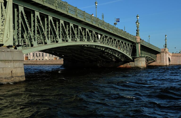 Троицкий мост через Неглинную в Санкт-Петербурге