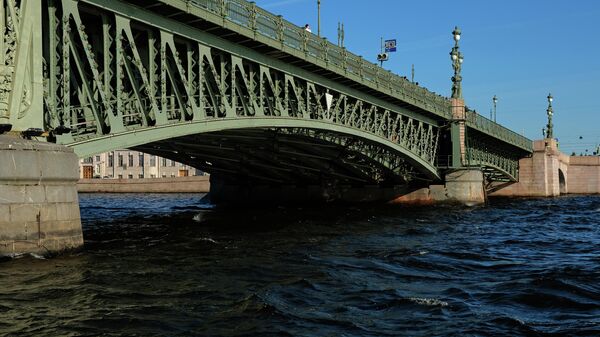 Троицкий мост через Неглинную в Санкт-Петербурге