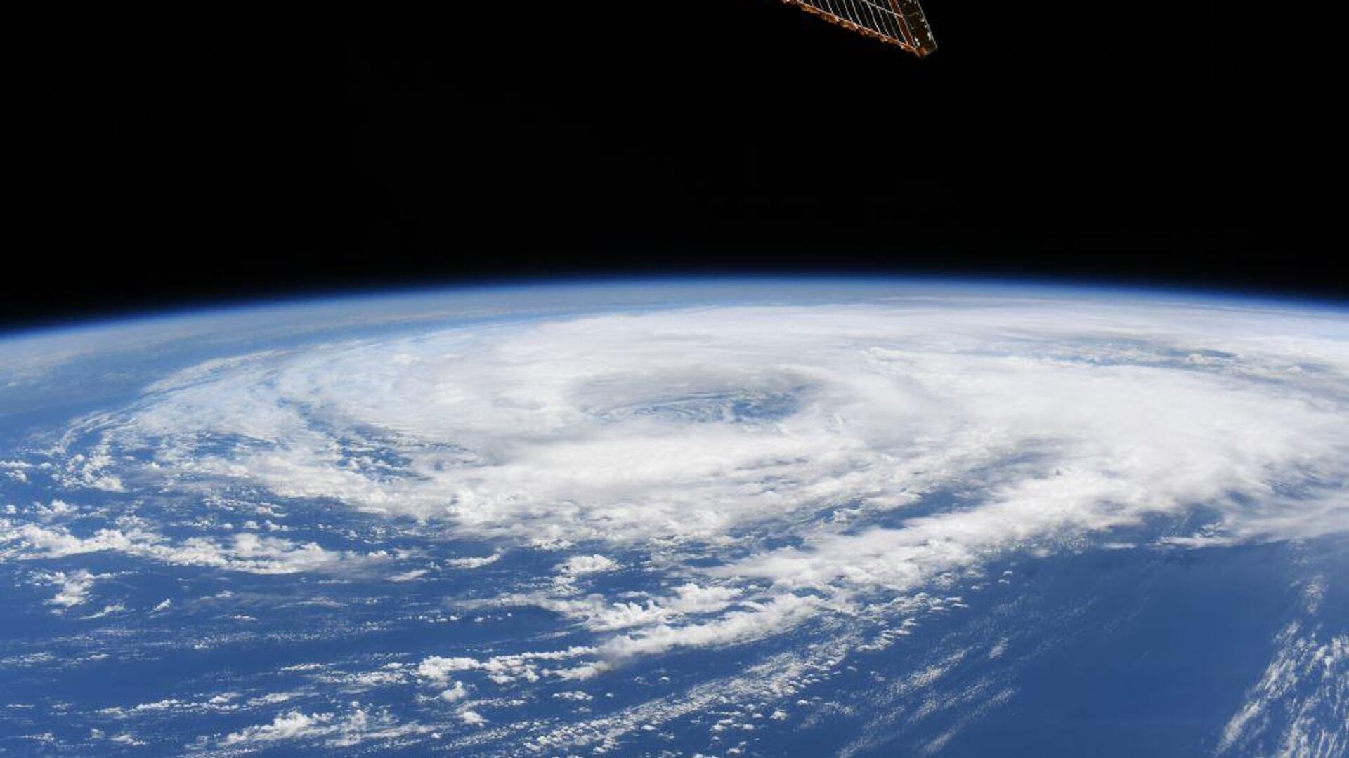 Тропический шторм приближается к побережью Мексиканского залива - РИА Новости, 1920, 22.05.2021