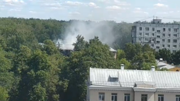 Пожар после взрыва газа в Москве