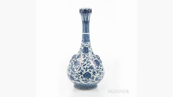 Китайская фарфоровая ваза 18-го века