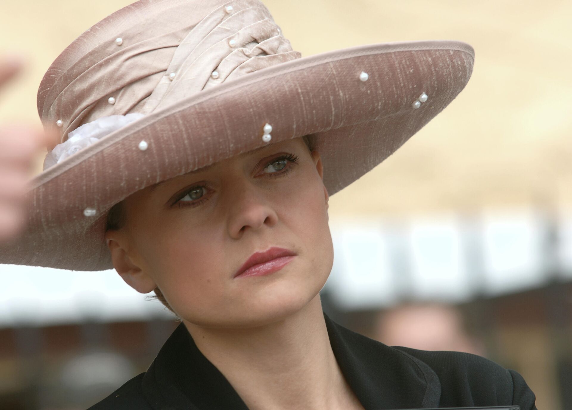 Актриса Мария Голубкина на Центральном московском ипподроме - РИА Новости, 1920, 27.06.2025