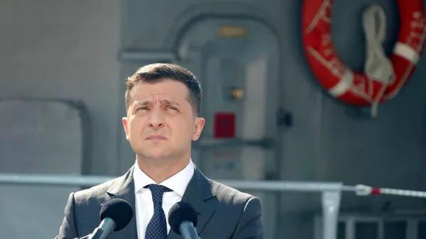 Президент Украины Владимир Зеленский принимает участие в военно-морском параде в честь Дня ВМС Украины