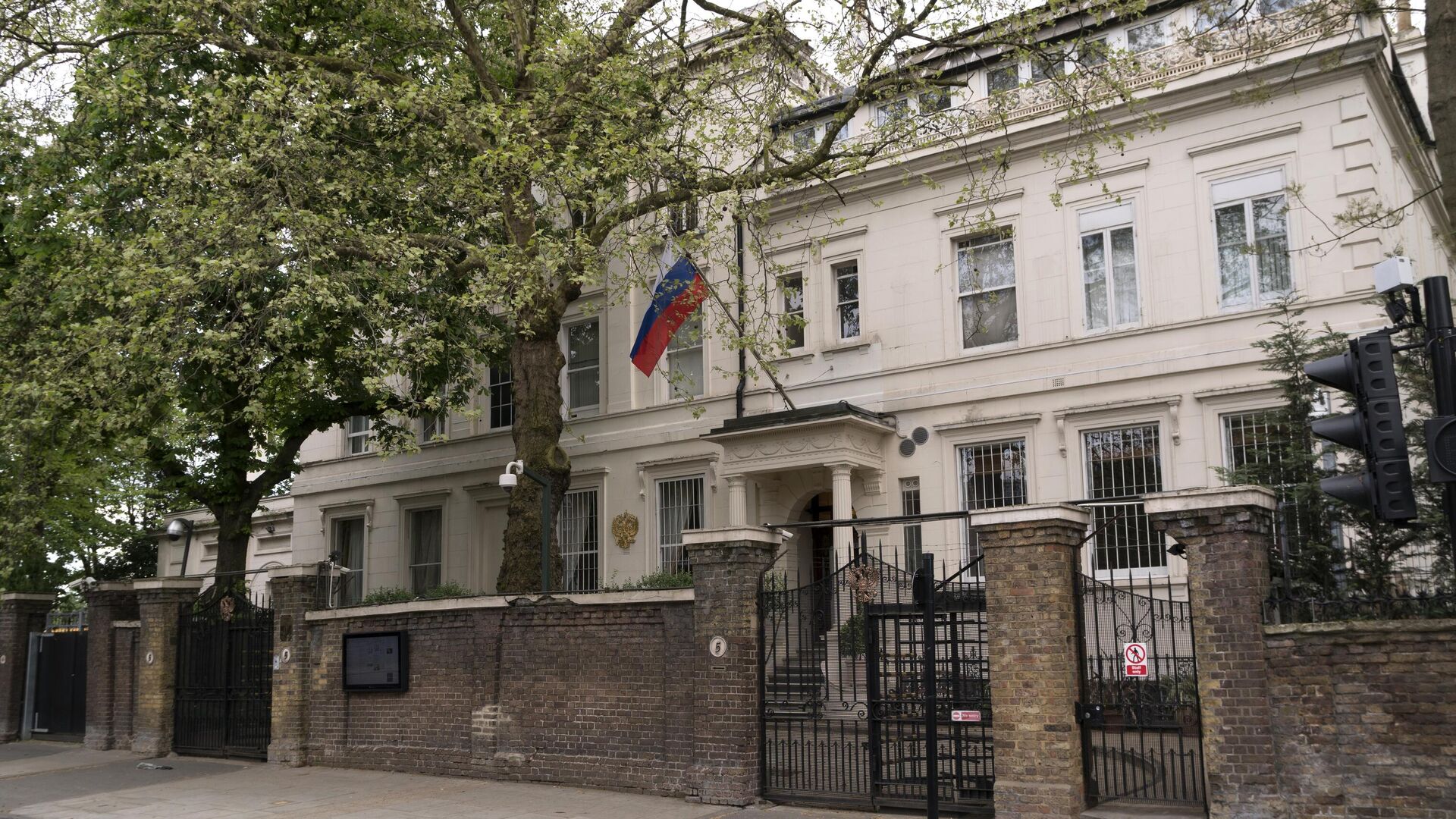 Главное здание посольства России в Великобритании на Kensington Palace Gardens в Лондоне - РИА Новости, 1920, 21.08.2021