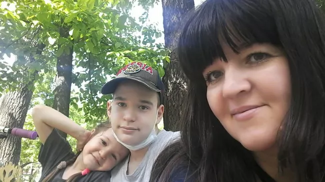Гульнара с детьми
