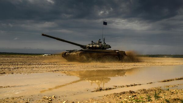 Танк Т-72Б3 во время учений Таманской дивизии на одном из полигонов Западного военного округа в Подмосковье
