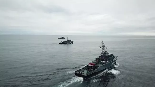Крейсеры ВМФ России на учениях