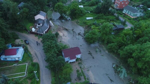 Последствия поднятия уровня воды в реке Городянка в результате подмыва технической насыпи в городском поселении Руза