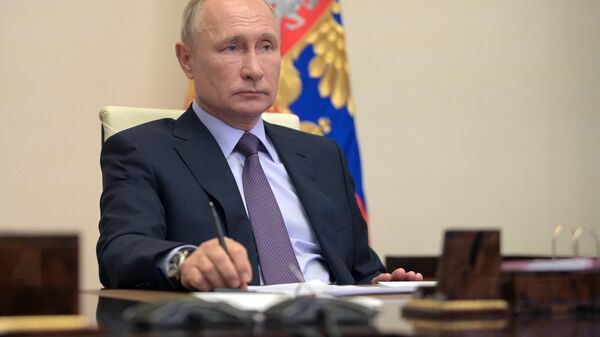 Президент РФ Владимир Путин проводит заседание совета по стратегическому развитию и нацпроектам