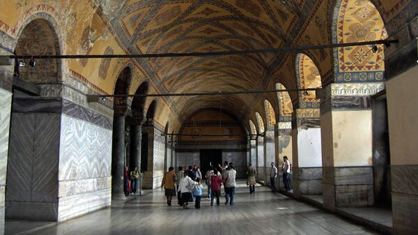 Западная галерея собора Святой Софии в Стамбуле 