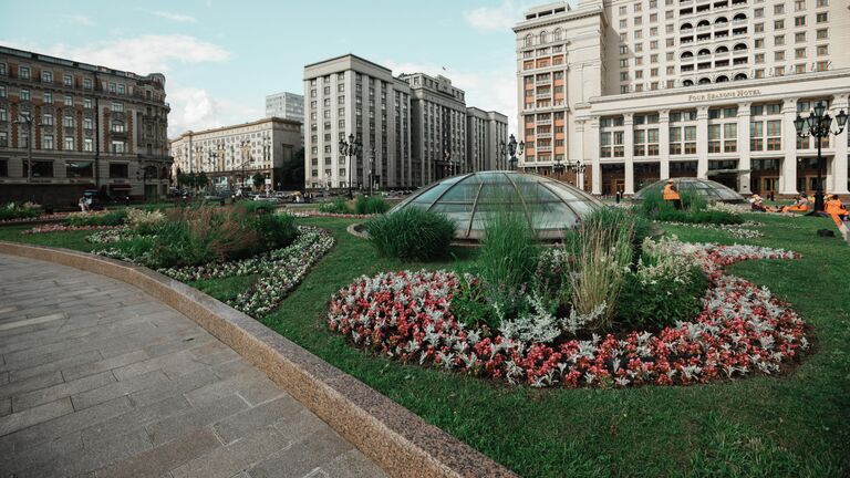 Цветники в Москве: Манежная площадь