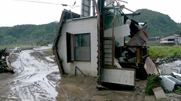 Разрушенные дома и эвакуация людей: последствия наводнения в Японии