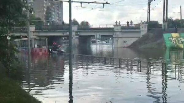 Потоп на улицах Краснодара. Кадры МЧС 