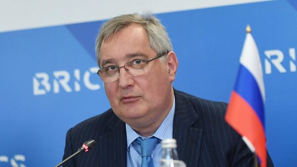Генеральный директор госкорпорации Роскосмос Дмитрий Рогозин выступает на встрече глав космических ведомств стран БРИКС