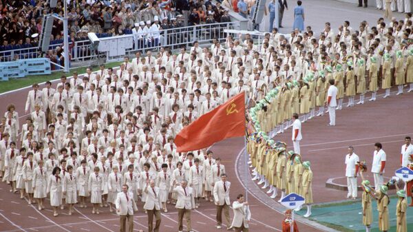 Национальная олимпийская команда СССР на церемонии открытия Олимпиады-80