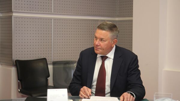 Губернатор Вологодской области Олег Кувшинников во время интервью