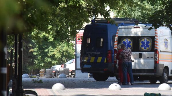 Автомобили скорой помощи в Луцке, где произошел захват заложников
