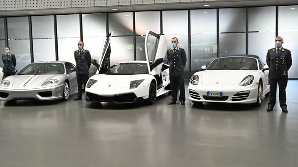 Изъятые автомобили, переданные Финансовой гвардией Италии Туринскому музею автомобилей