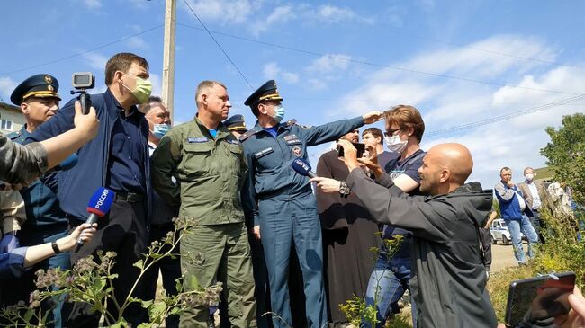 Глава МЧС России Евгений Зиничев в городе Нижние Серги Свердловской области