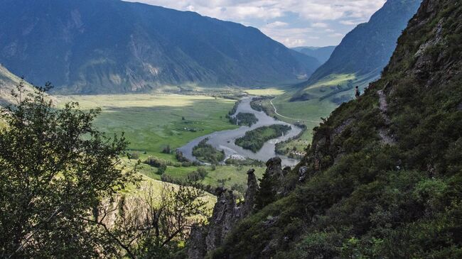 Долина реки Чулышман в Республике Алтай
