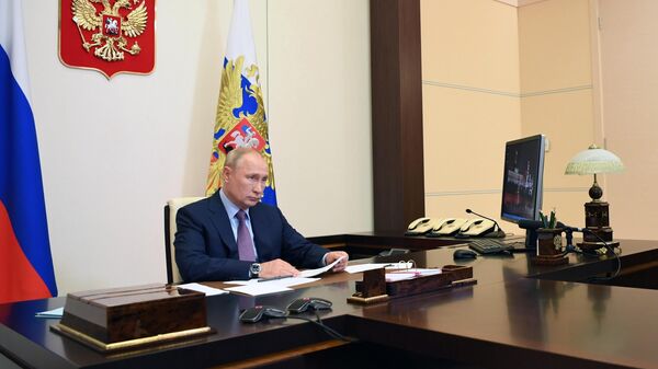 Президент РФ Владимир Путин проводит в режиме видеоконференции совещание по вопросам о санитарно-эпидемиологической обстановке в РФ 