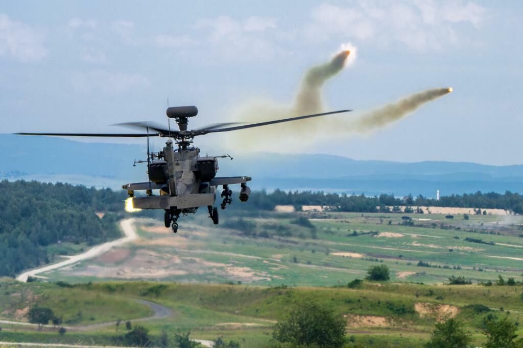 Американский ударный вертолет CAB AH-64 Apache во время учений в Германии - РИА Новости, 1920, 27.11.2020