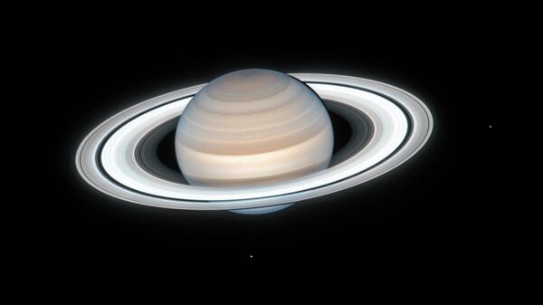 Космический телескоп Хаббл сделал фото Сатурна 4 июля 2020 года