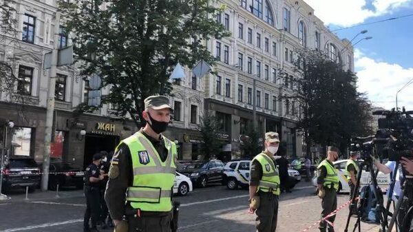 Оцепление на месте захвата банка в Киеве