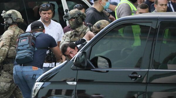 Задержание мужчины, угрожавшего взорвать заложников в бизнес-центре в Киеве