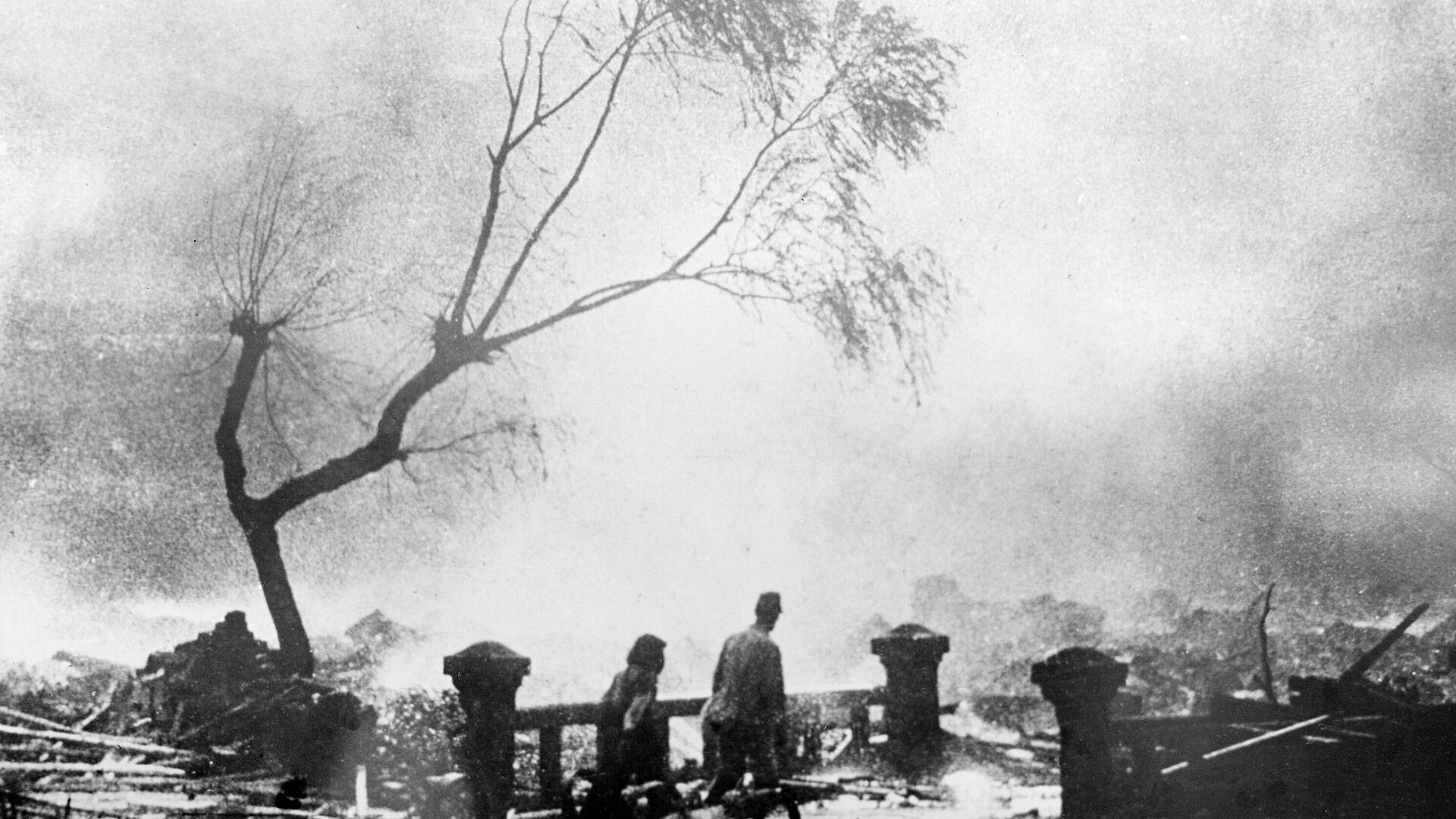 Нагасаки после американской атомной бомбардировки - РИА Новости, 1920, 26.05.2022