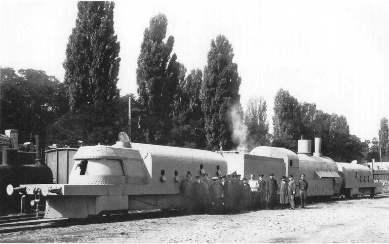 Бронепоезд Хунхуз в Киеве, 1 сентября 1915 Бронепоезд Хунхуз в Киеве, 1 сентября 1915