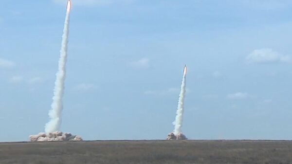 Видео пусков ракет комплексами Искандер-М в Астраханской области