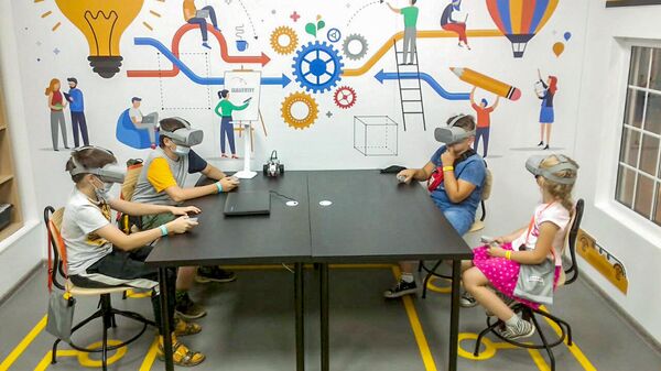 Пилотное пространство детских технопарков открылось в центре Москвы