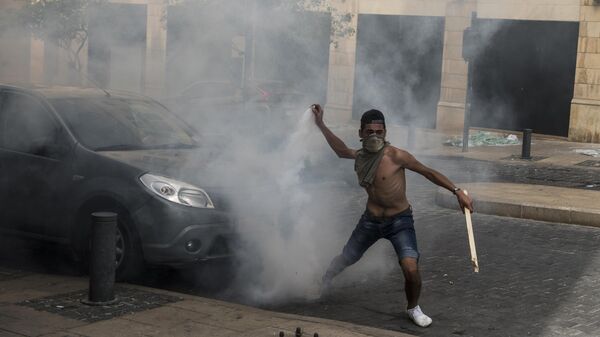 LIVE: Антиправительственные протесты в пострадавшем от взрывов Бейруте