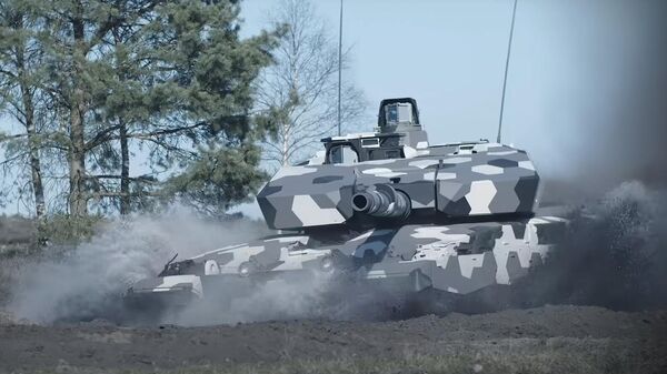 Испытания перспективной 130-мм гладкоствольной танковой пушки L51. Стоп-кадр видео