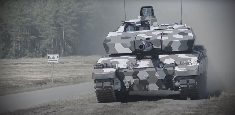 Испытания перспективной 130-мм гладкоствольной танковой пушки L51. Стоп-кадр видео Испытания перспективной 130-мм гладкоствольной танковой пушки L51. Стоп-кадр видео