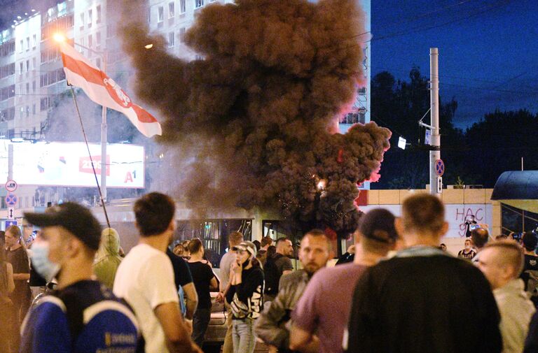 Участники акции протеста в Минске после президентских выборов Участники акции протеста в Минске после президентских выборов