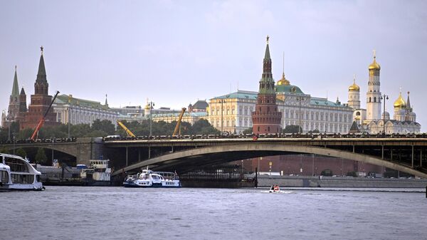 Большой каменный мост у Кремля