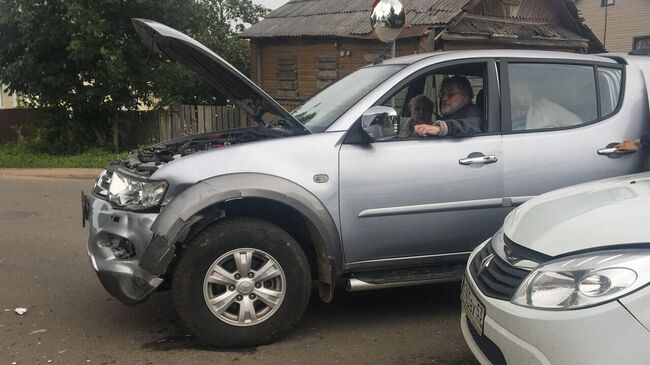 Александр Ширвиндт попал в аварию в Валдае на перекрёстке улиц Ленина и Совхозной