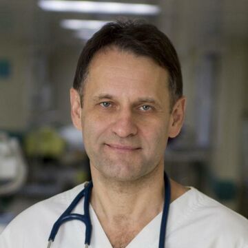 Заместитель главного врача по анестезиологии и реанимации городской больницы № 52 города Москвы Сергей Царенко