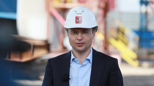 Руководитель департамента строительства города Москвы Рафик Загрутдинов во время осмотра строительства  участка Северо-Восточной хорды