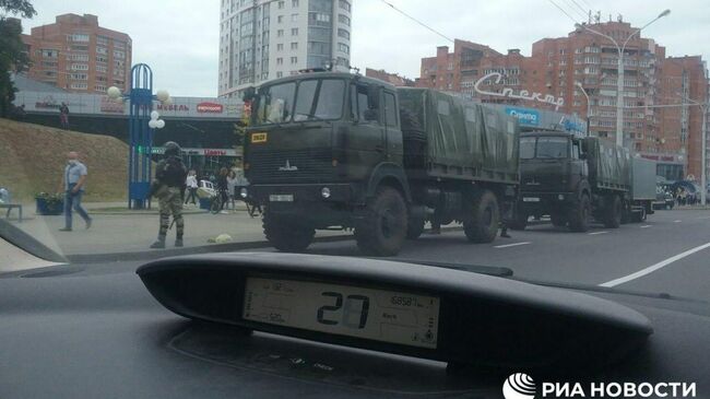 Ситуация у метро Уручье стянут спецназ в Минске