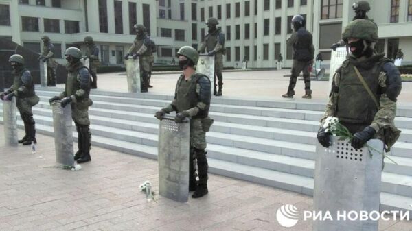 Ситуация у  Дома правительства в Минске