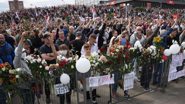 Митинг протеста возле метро Пушкинская в Минске