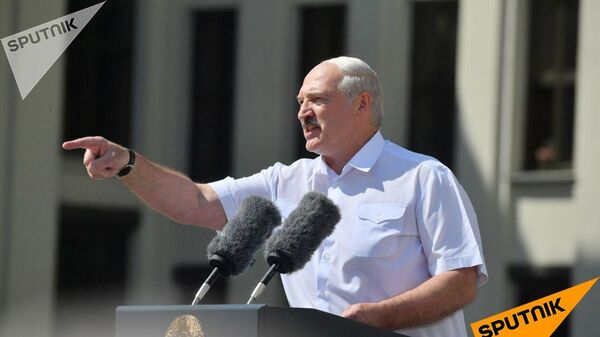 Александр Лукашенко на митинге в свою поддержку в Минске